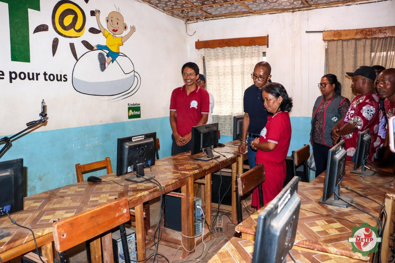 𝗙𝗶𝘁𝘀𝗶𝗱𝗶𝗵𝗮𝗻𝗮 𝗻𝘆 𝗟𝗧𝗣 𝗧𝘀𝗶𝗿𝗼𝗮𝗻𝗼𝗺𝗮𝗻𝗱𝗶𝗱𝘆.